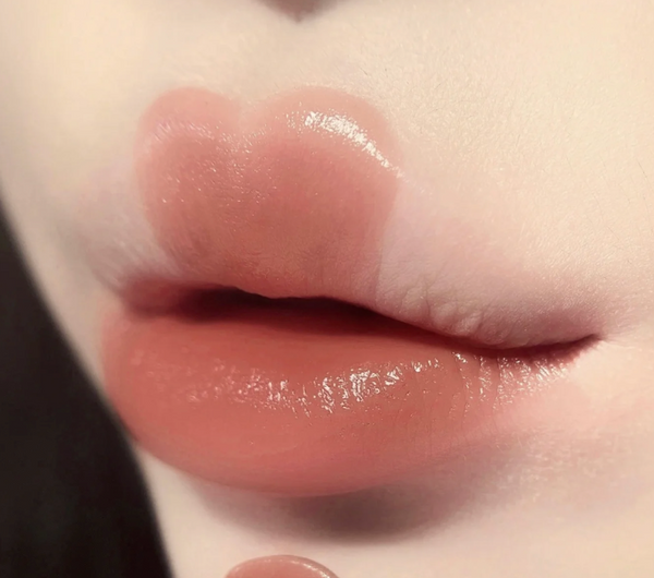 Nars 納斯🩷 七夕限定 裸黑管系列 赤吻緞光唇膏 #811 撩撥 Spice Up