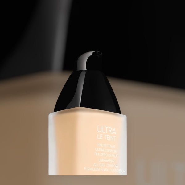Chanel Ultra Le Teint Fluide Ultrawear All-Day Comfort Flawless Finish Foundation 30ml #BD01