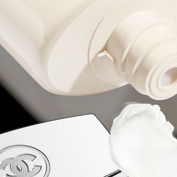 Chanel 花萃透亮系列深層亮肌潔膚泡沫 Brightening Cleansing Cream-To-Foam 150ml