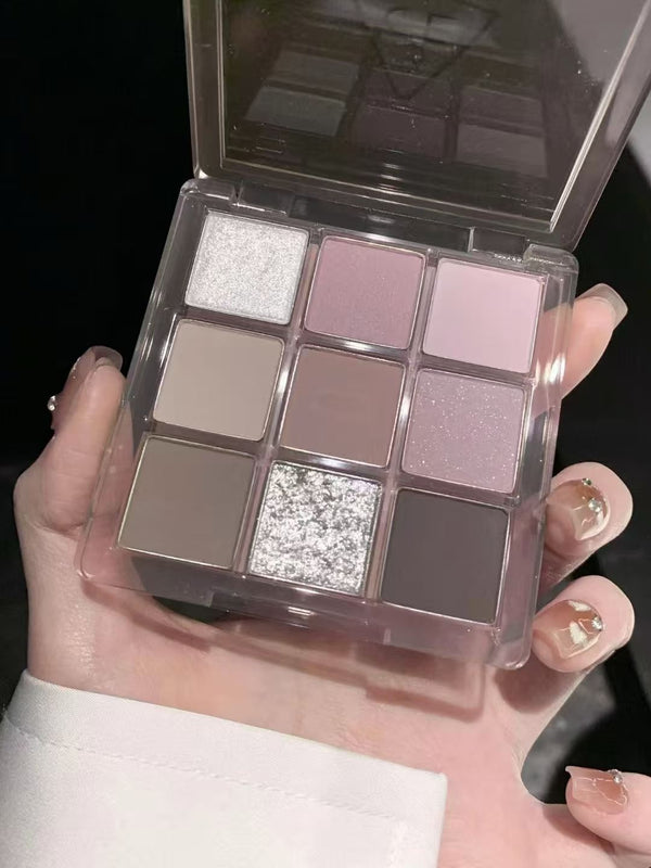 3CE 九色多功能眼影盤 #A SHY ASH 沙丘灰粉 3CE Nine-Pan Eyeshadow Palette in #A Shy Ash
